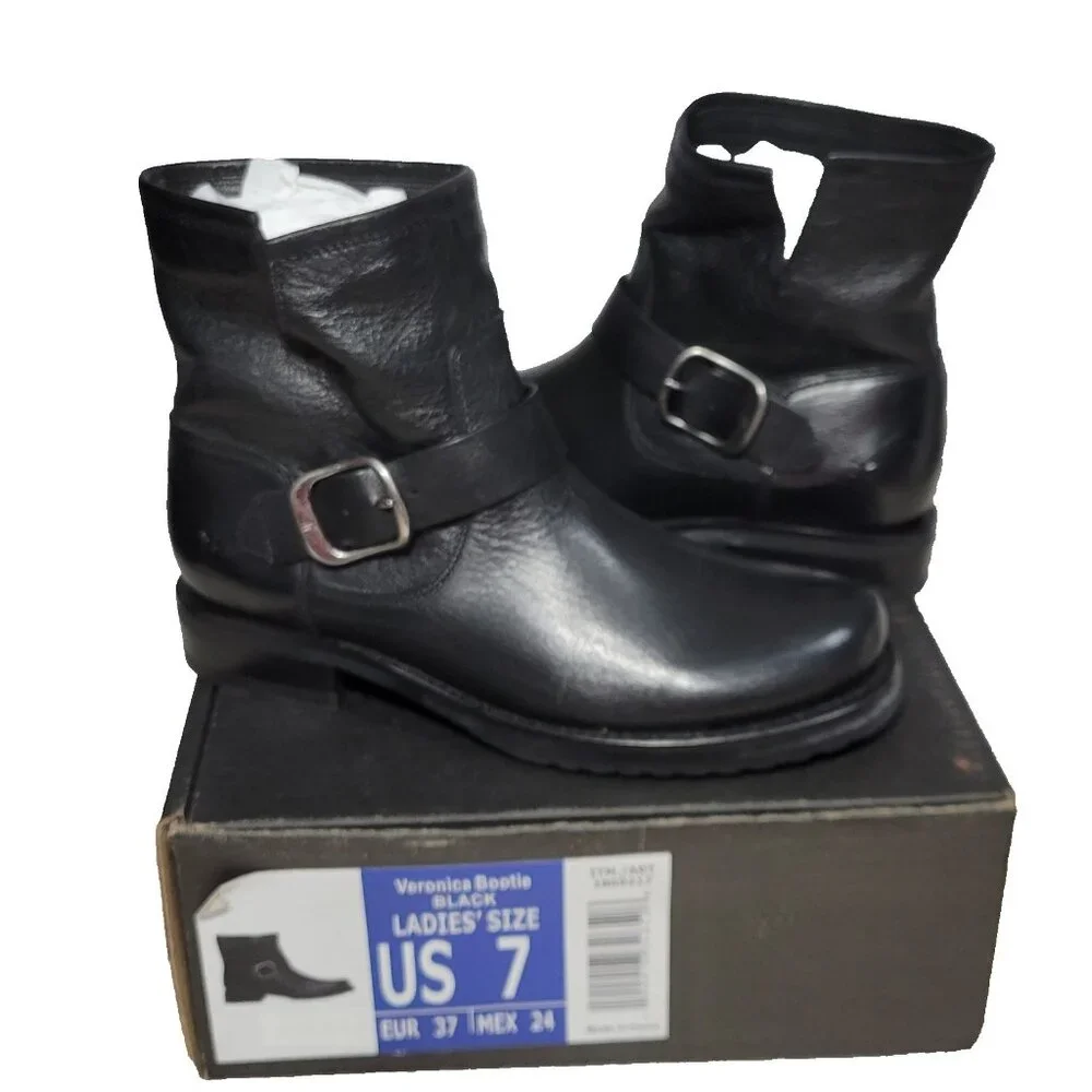 Frye Company Veronica Bootie Women Size 7 B Black Leather Buckle Moto Grunge NEW